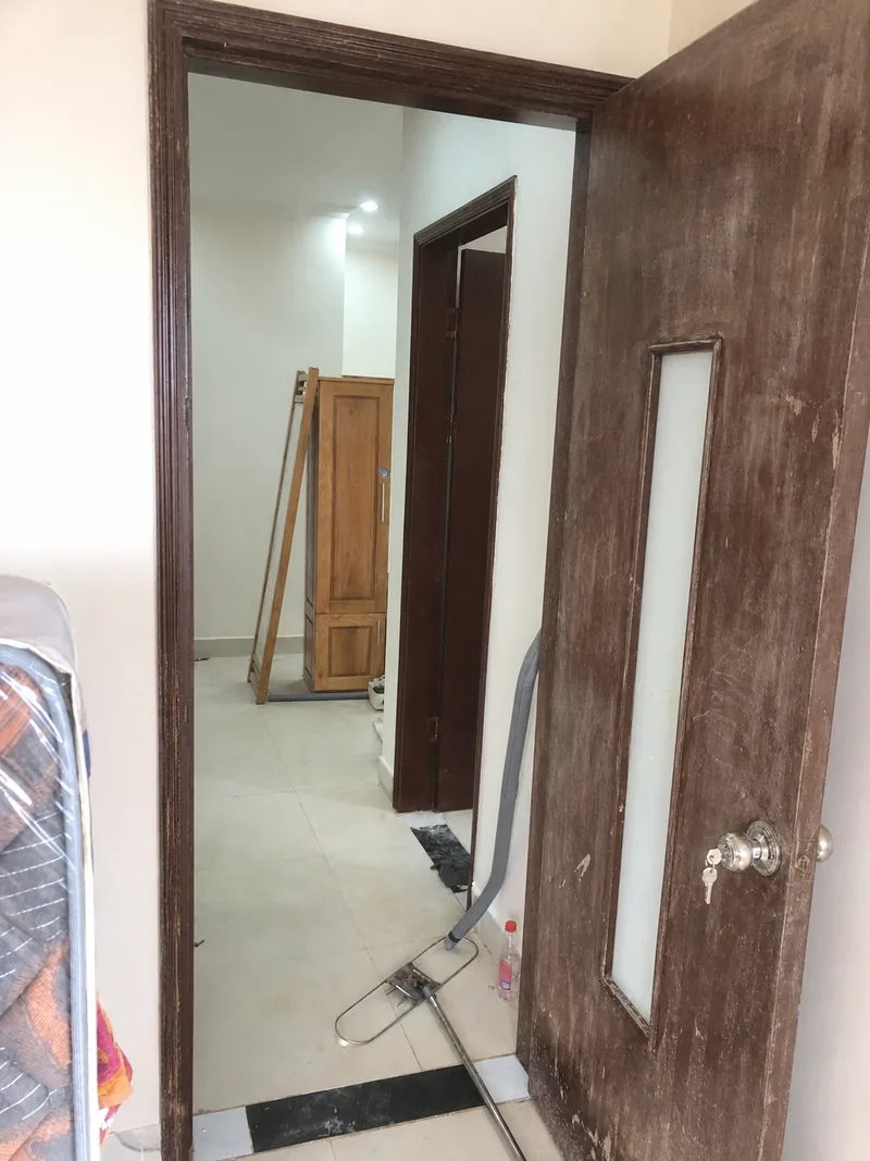 Cửa gỗ lim sơn PU – trước khi sơn