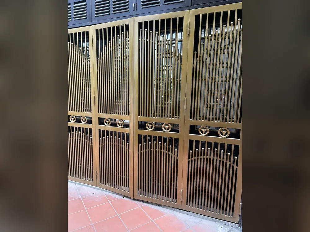 Cổng sắt nhà phố – Tây Hồ, Hà Nội