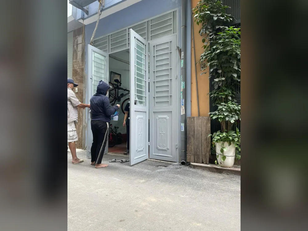 Cửa xếp sơn lại – Hoàng Mai, Hà Nội